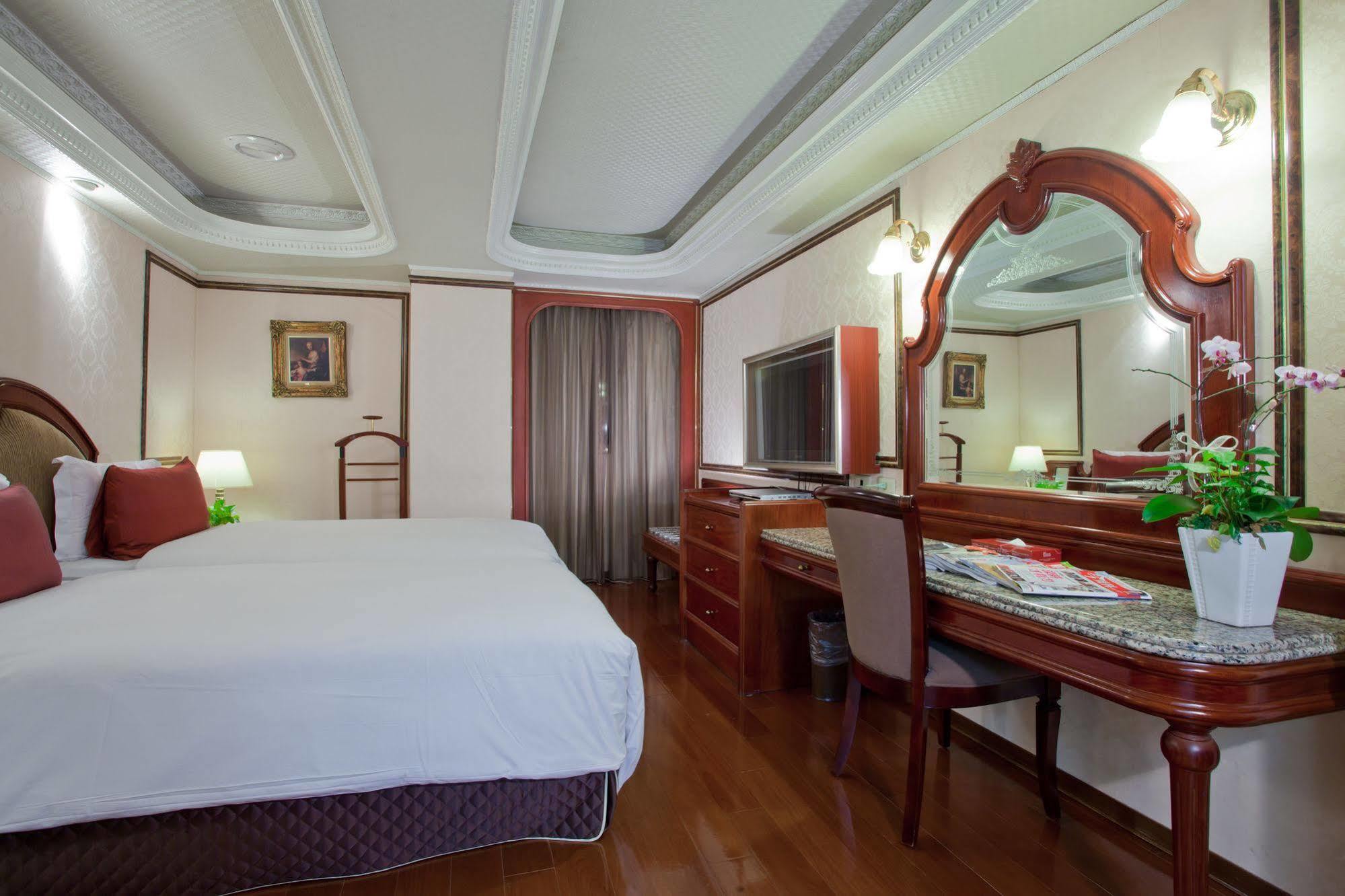 Happiness Hotel Taipei Eksteriør billede